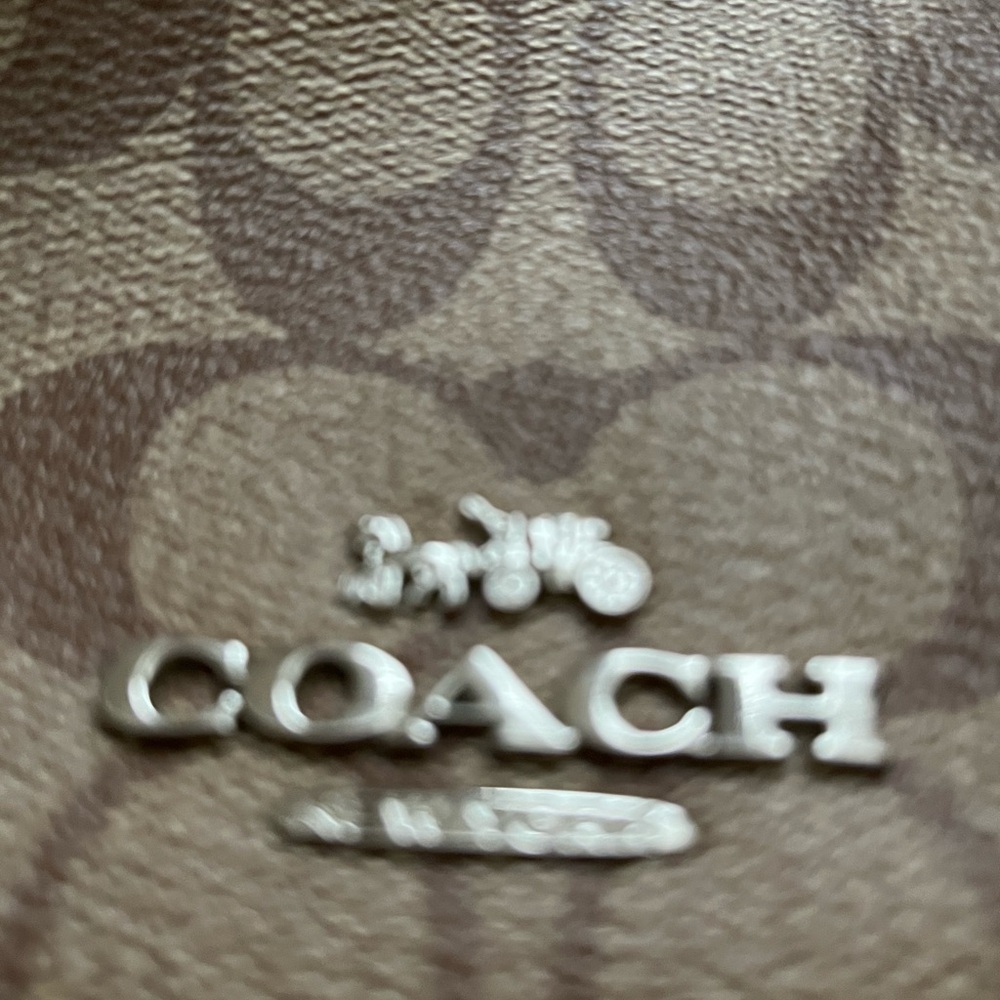 Coach signature monogram bag. - Picture 7 of 9